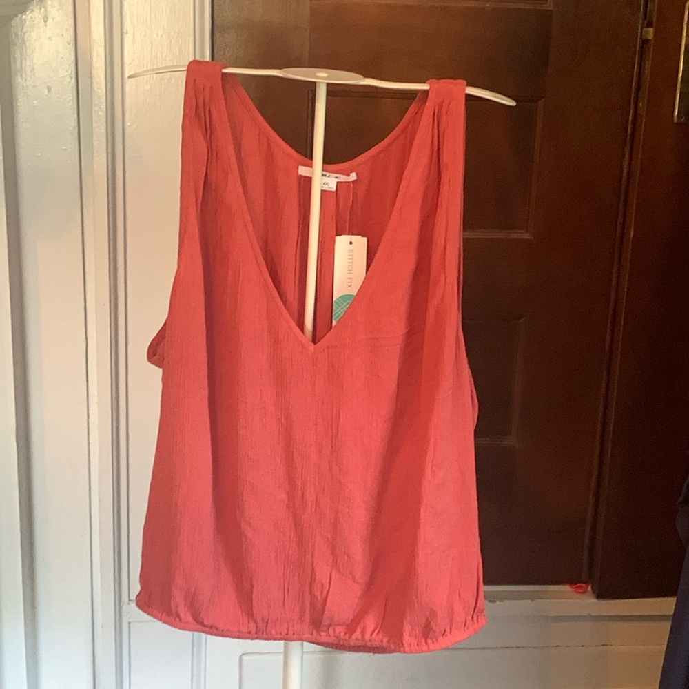 O’Neill Rowan V-neck top. NWT .‎ Retail59.50